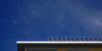 How to Choose a Renewable Energy Provider: 2025 Guide - Cover Image