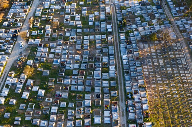 Solar Tax Credit 2025: How US Homeowners Benefit