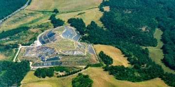 Green Hydrogen Revolution: US Electrolyzer Tech Cuts Emissions - Cover Image