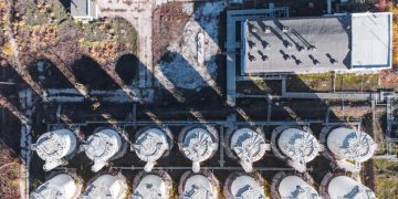 Latest US Water Purification Innovations: Solving Scarcity - Cover Image