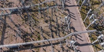 Extreme Weather's Impact on US Energy Infrastructure: Future Trends - Cover Image